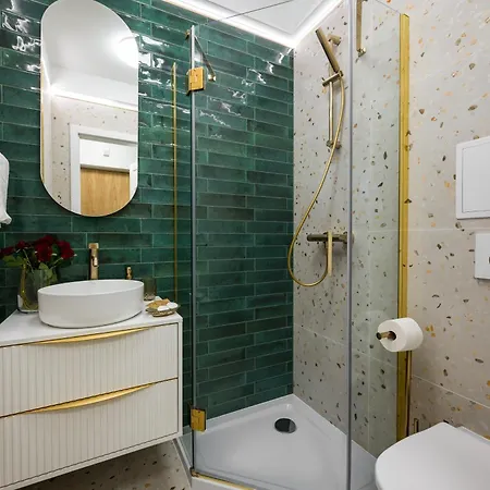 Sublime Hoza 58 In Upscale Neighbourhood, Discover On Foot Varsovia